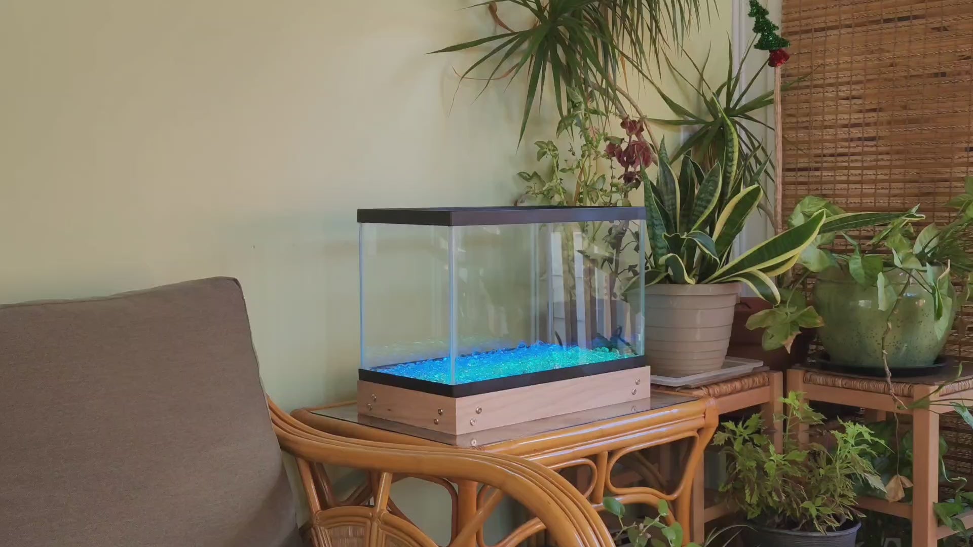 Load video: LED fish tank light changing colors.